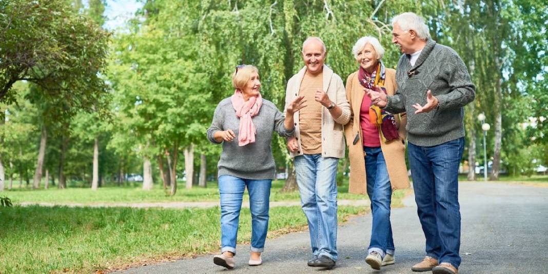 90 yaş üstündekilerin sırrı ne? Araştırmalar ortaya koydu: Uzun yaşamanın 5 kanıtlanmış alışkanlığı 4